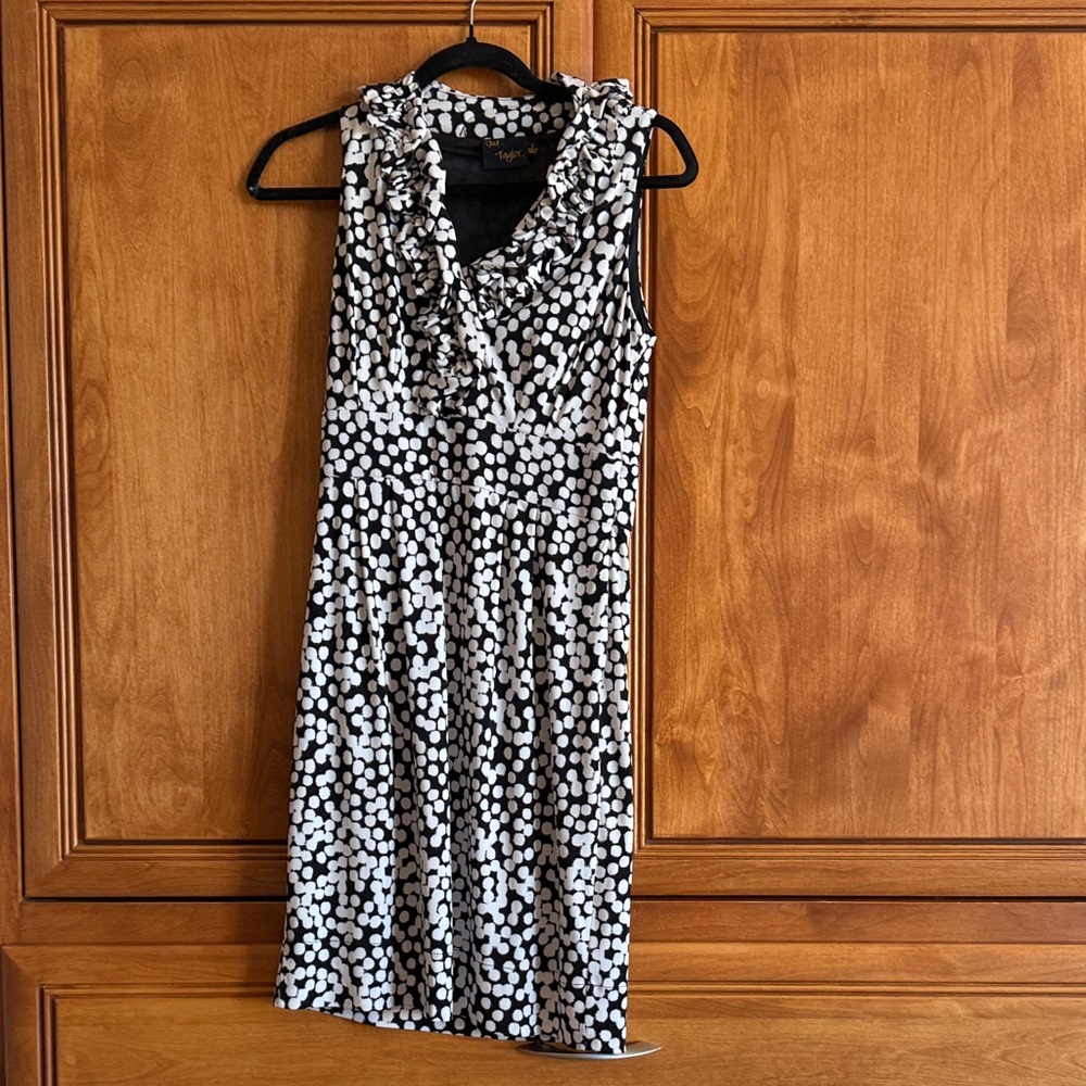 Just...Taylor Black and White Midi Dress